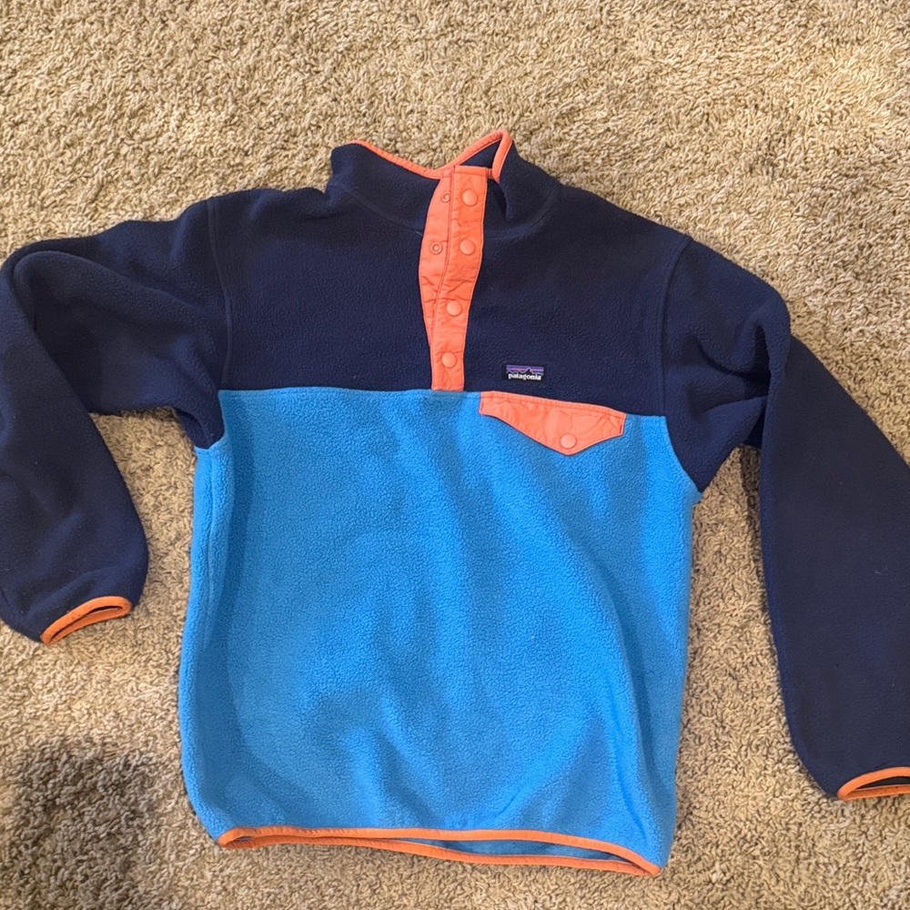 Patagonia Navy and Sky Blue Fleece Pullover